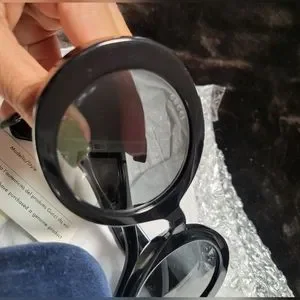 Gucci | Accessories | Authentic Gucci Round Black 5mm Black  display picture 2